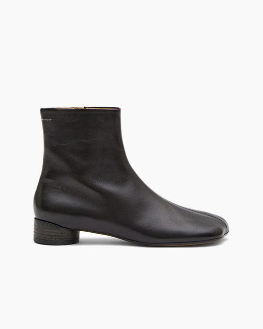 womens-business-travel-black-cowhide-ankle-boots