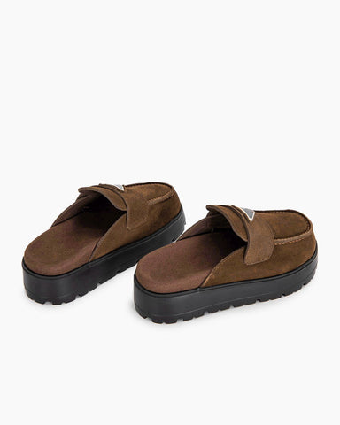 Suede flatform mules