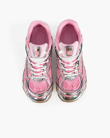 Lightweight Retro Sneaker for All-Day Comfort Breathable Cage Design