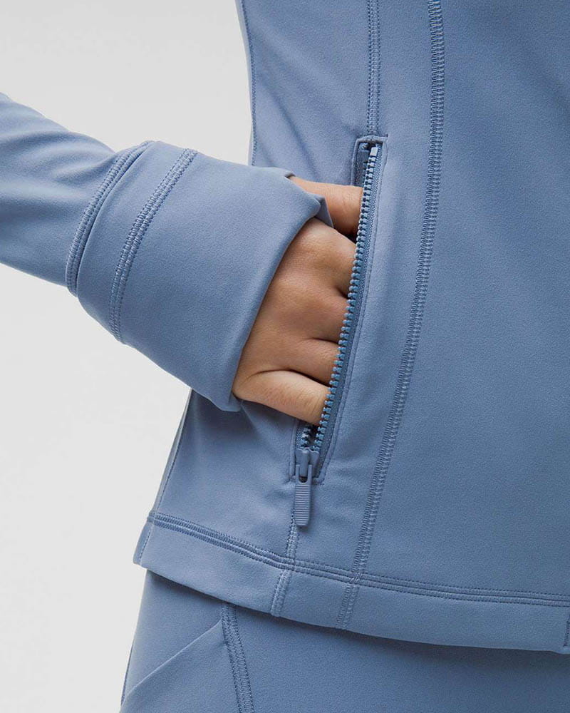 Brilliant-Blue-Studio-Commute-Lightweight-Training-Jacket-5