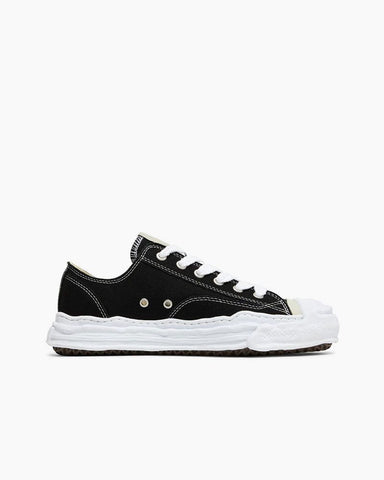 OG Sole Hank Low-Top Canvas Sneakers in Black White