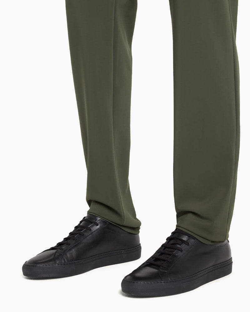 minimalist-essential-black-leather-gold-stamped-sneakers