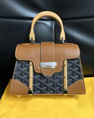 Women's Riviera Chic Wooden Handle Bag