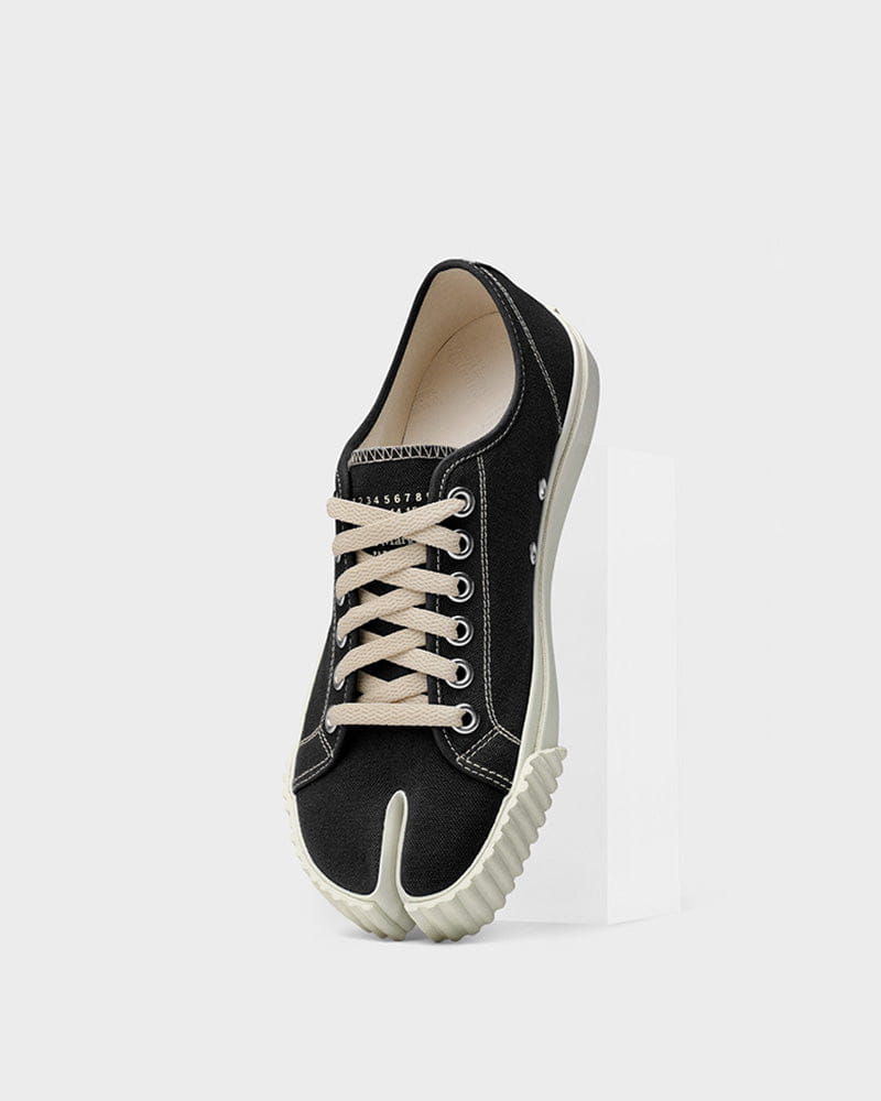 men-s-travel-ready-split-toe-low-top-sneakers
