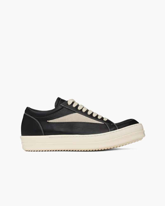 mens-weekend-outing-black-white-vintage-sneakers