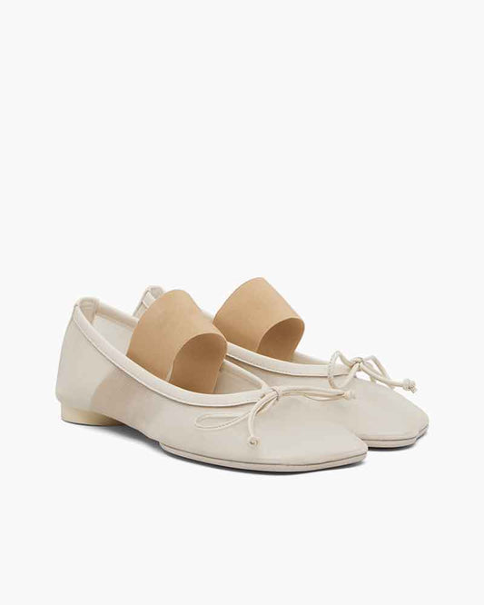 womens-airport-outfit-comfortable-elastic-strap-ballets