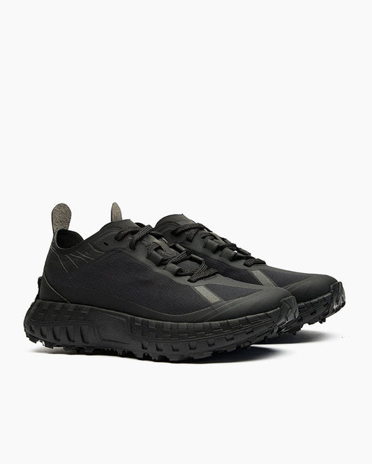 mens-mountain-hiking-all-weather-outdoor-footwear