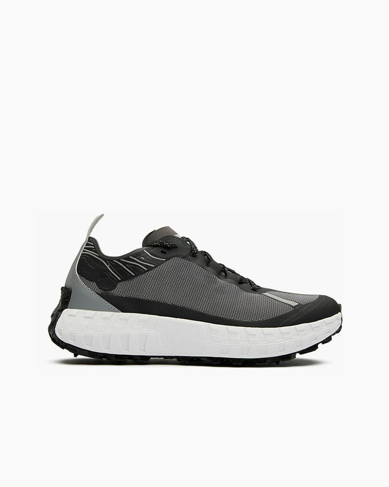 mens-mountain-hiking-all-weather-outdoor-footwear