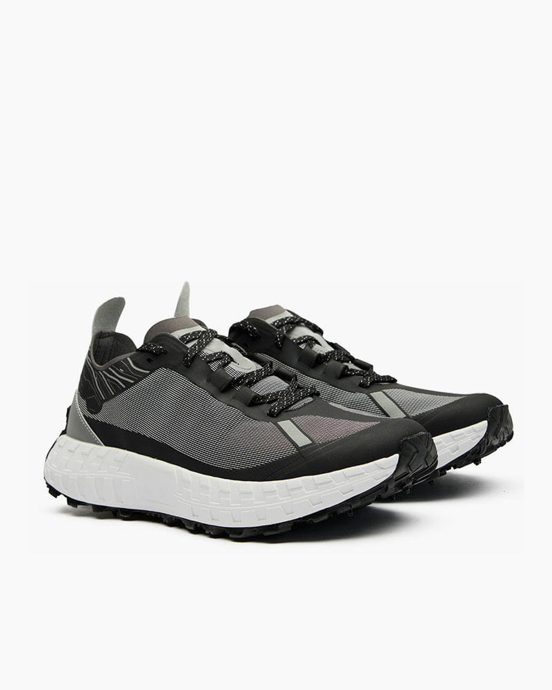 mens-mountain-hiking-all-weather-outdoor-footwear