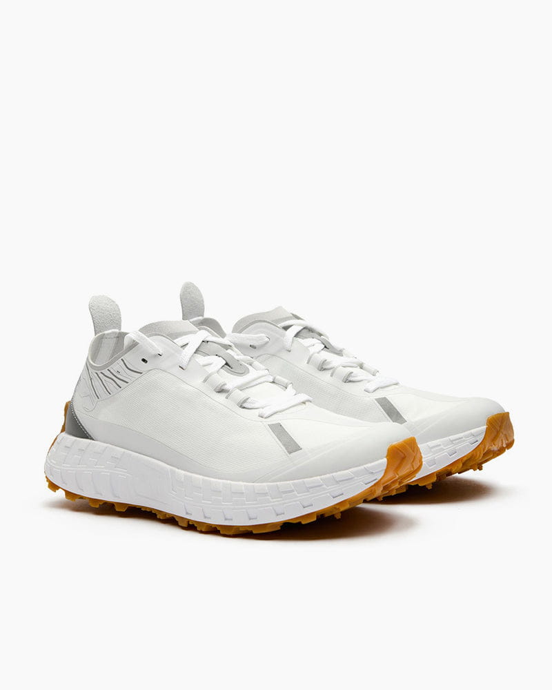 mens-mountain-hiking-all-weather-outdoor-footwear