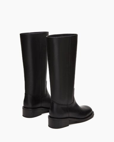 womens-airport-outfit-sophisticated-tall-square-toe-boots