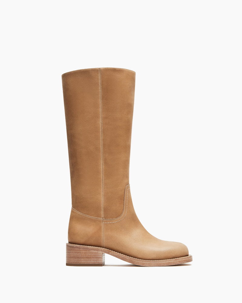 womens-airport-outfit-sophisticated-tall-square-toe-boots