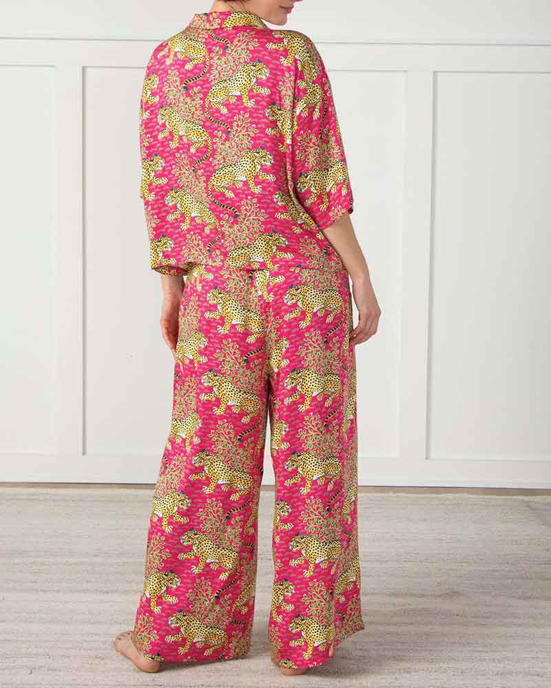 womens-tropical-resort-trendy-leopard-pajama-set