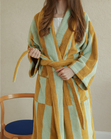 womens-skincare-routine-absorbent-striped-bathrobe
