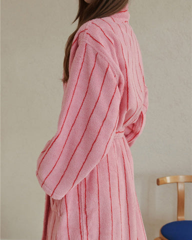 womens-skincare-routine-absorbent-striped-bathrobe