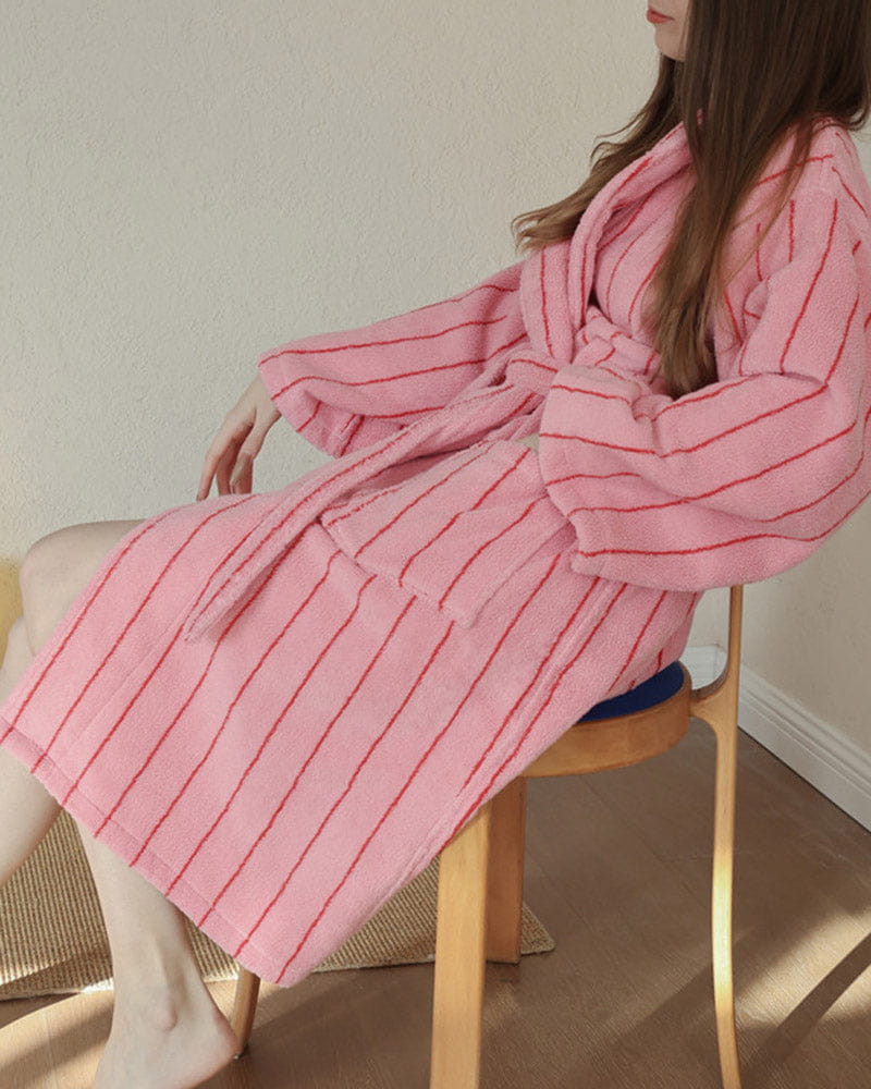 womens-skincare-routine-absorbent-striped-bathrobe