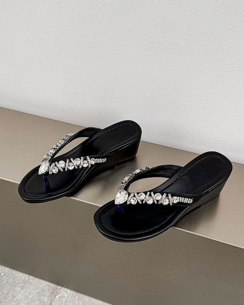 Chic-Summer-Street-Style-Wedge-Toe-Ring-Sandals-9