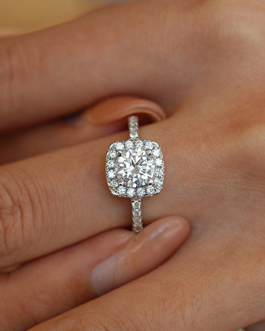 The Timeless 4-Prong Moissanite Silver Ring