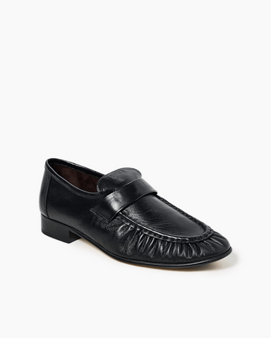 Minimalist City-ready Suede Loafers for Daily Commutes