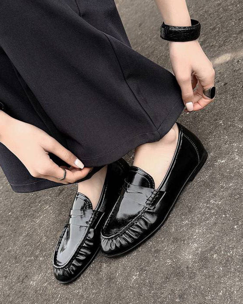 womens-commuting-leather-pleated-penny-loafers