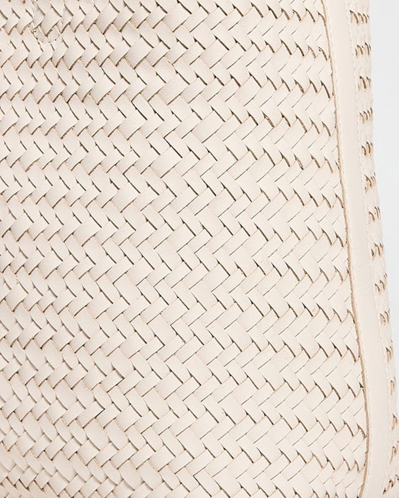 womens-gallery-visit-minimalist-woven-texture-tote