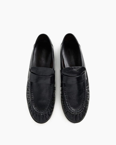 Minimalist City-ready Suede Loafers for Daily Commutes