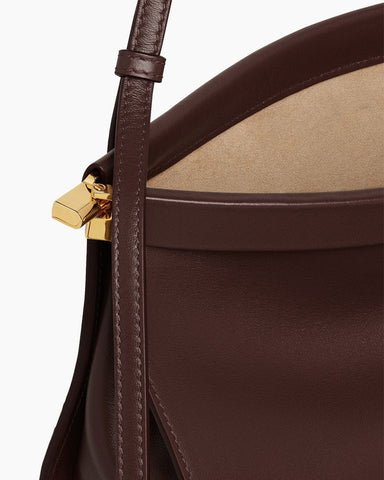 medium-leather-baguette-bag