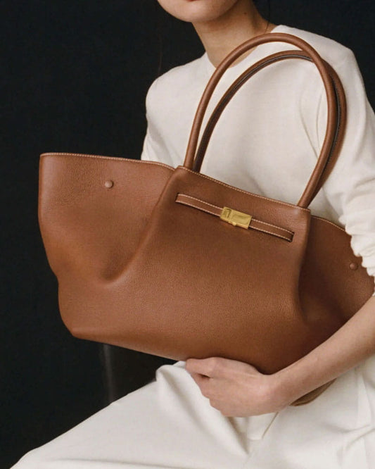 womens-business-commute-capacious-winged-leather-tote