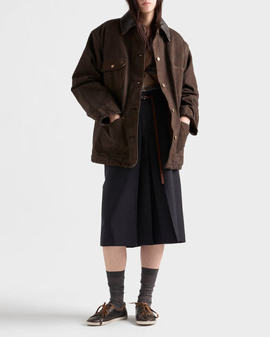 Brown Canvas Barn Jacket with Leather Collar for Chic Countryside Escapes