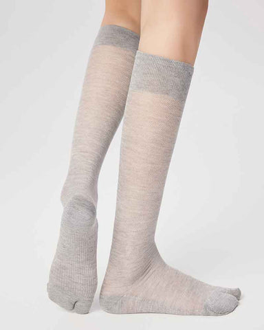 womens-sheer-split-toe-calf-socks