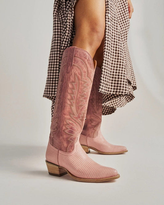 women-s-fashion-week-street-style-leather-western-boots