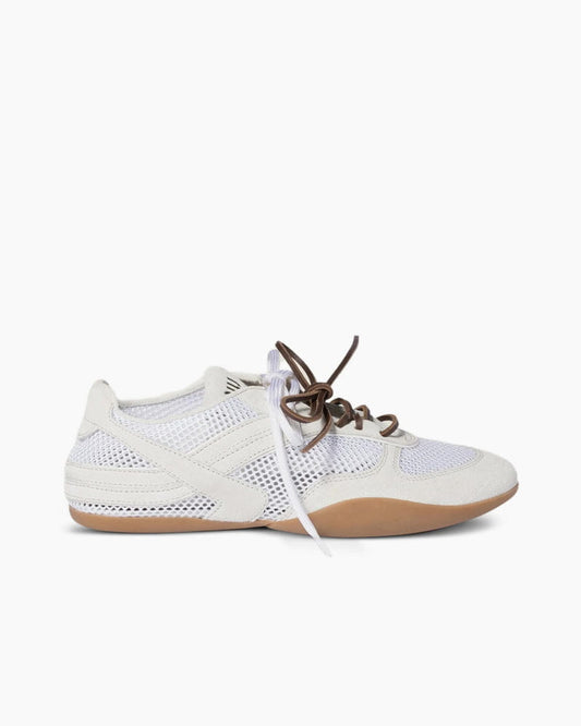 womens-daily-commute-double-shoelaces-white-sneakers
