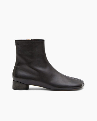 womens-business-travel-black-cowhide-ankle-boots