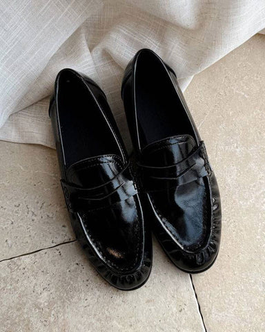 womens-commuting-leather-pleated-penny-loafers