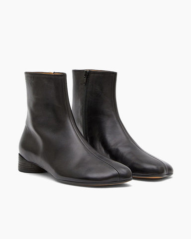 womens-business-travel-black-cowhide-ankle-boots