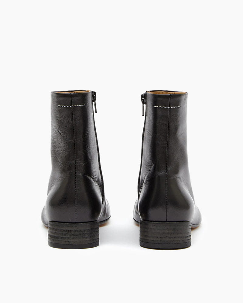 womens-business-travel-black-cowhide-ankle-boots