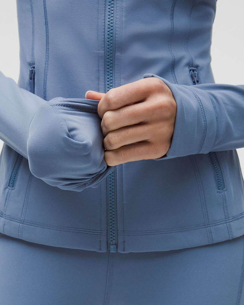 Brilliant-Blue-Studio-Commute-Lightweight-Training-Jacket-8