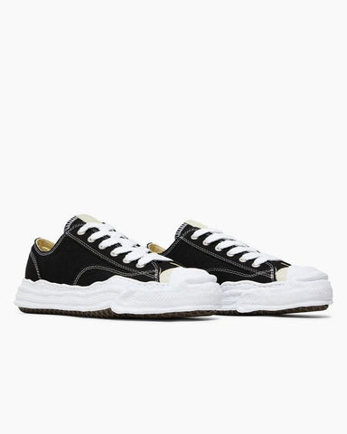 OG Sole Hank Low-Top Canvas Sneakers in Black White