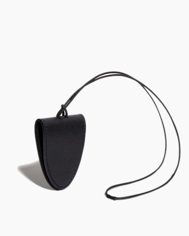 Magnetic Fastening System for Soft Bags