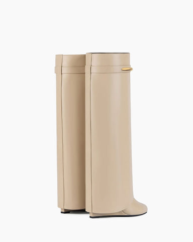 Women's Modern Wide-Shaft Boot For Everyday Urban Look
