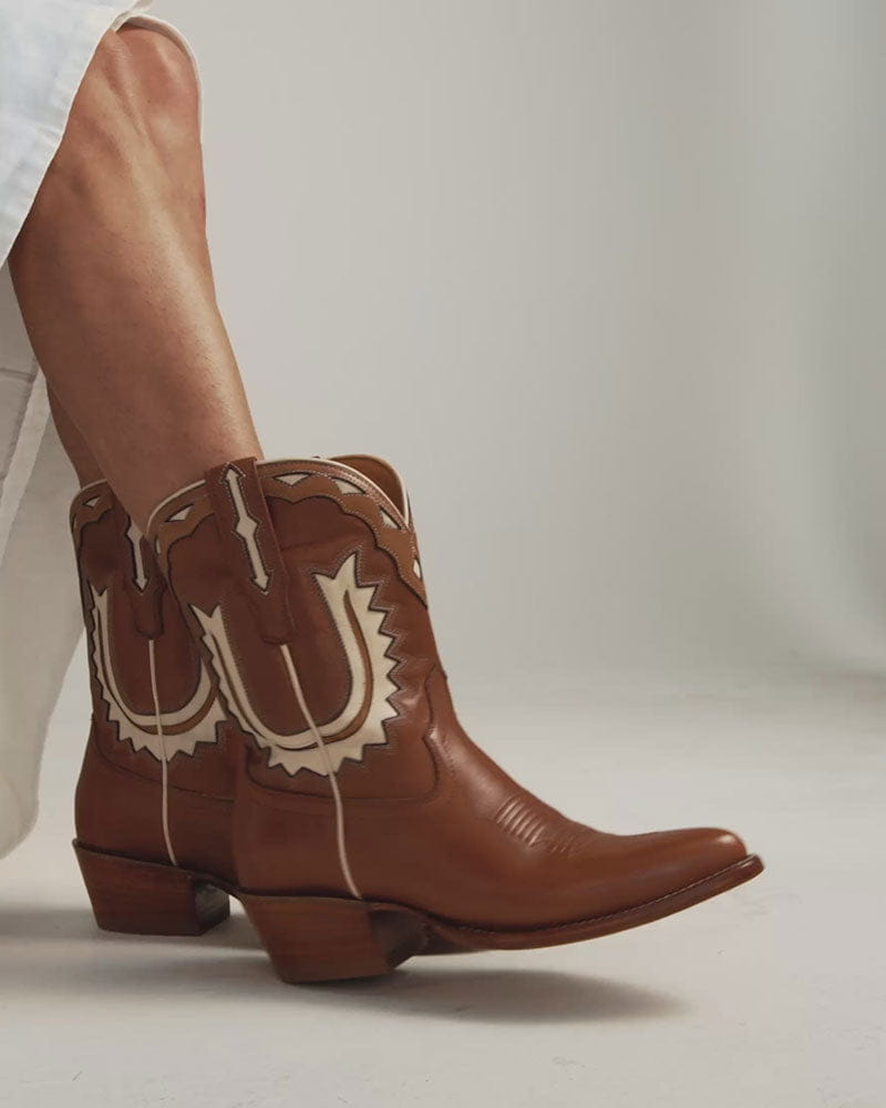 women-s-concert-night-leather-western-boots