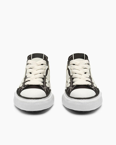 womens-daily-commute-edgy-bones-canvas-sneakers