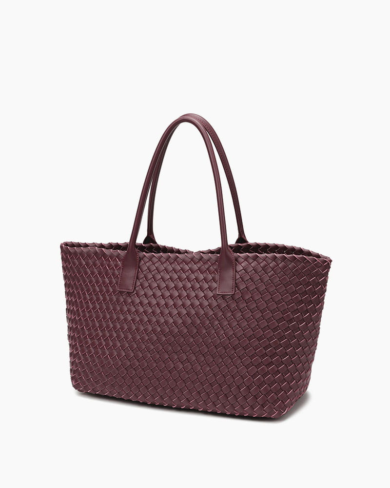 Chic-Everyday-City-Handwoven-Leather-Tote-11