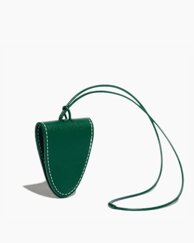 Magnetic Fastening System for Soft Bags