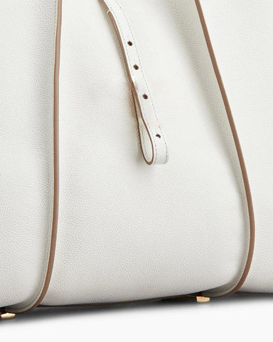 T Timeless Leather Tote Bag for Everyday Use