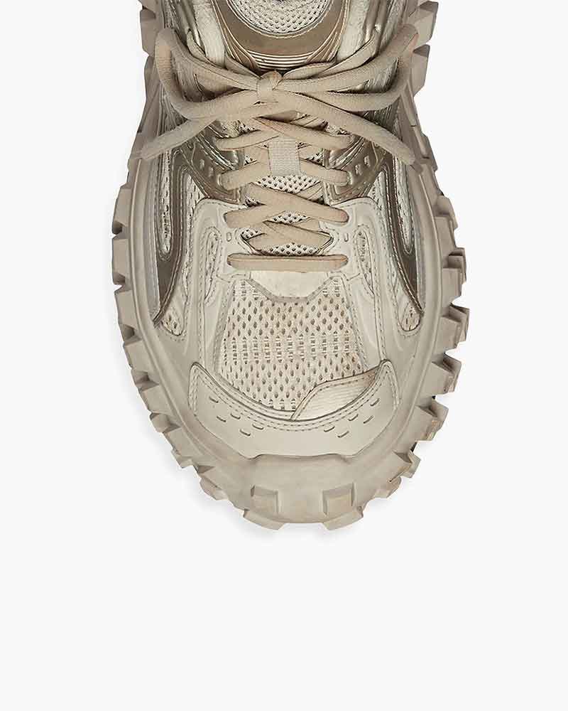 womens-gorpcore-style-super-chunky-platform-sneakers