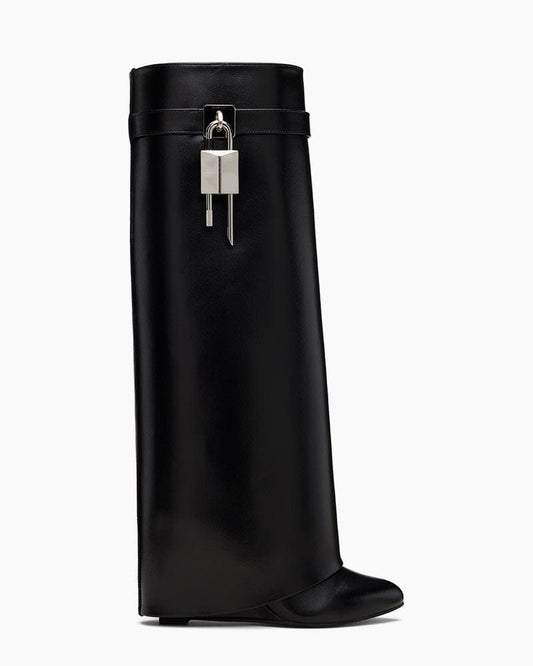 womens-gallery-visit-shark-lock-black-boots