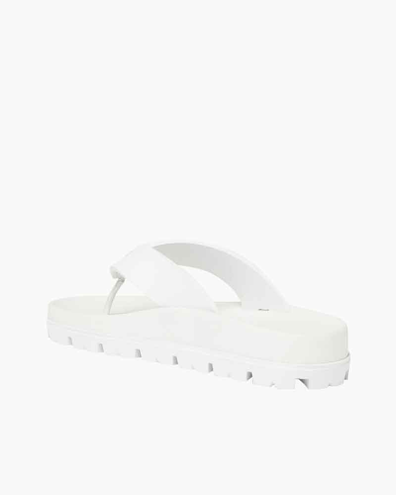 womens-gym-performance-comfortable-rubber-lug-sole-slides