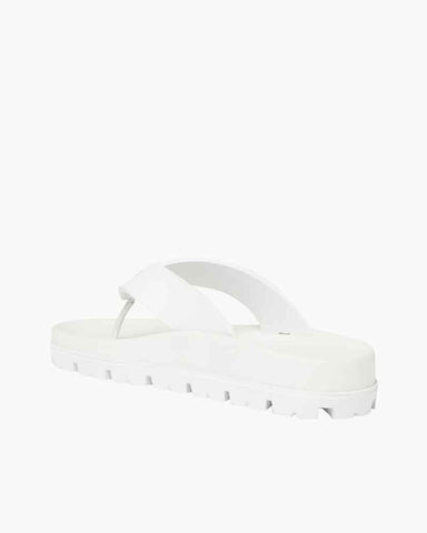 womens-gym-performance-comfortable-rubber-lug-sole-slides