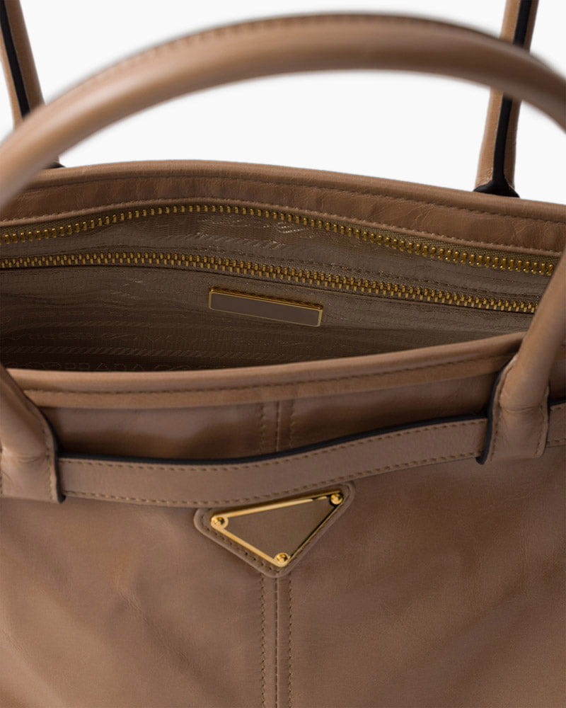 womens-business-commute-extra-large-leather-tote-bag